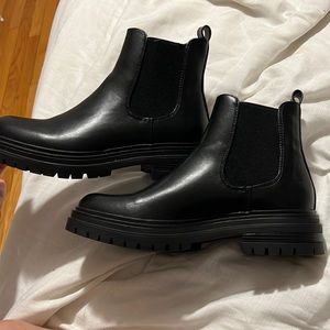 Steven madden black boots
